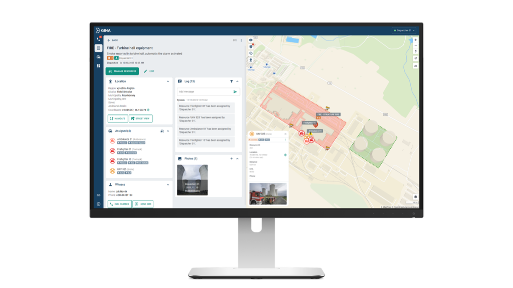 Smart CAD dispatch map showing a drone from a drone dock flying to an incident alongside a patrol unit